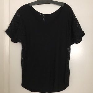 Black lace top *Must Bundle